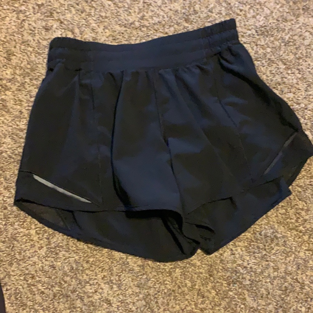 Lululemon tracker shorts